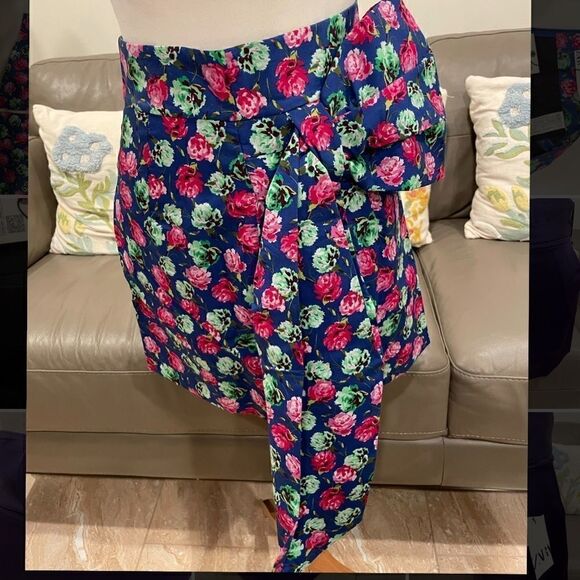 ZARA Floral Mini Skirt  - Picture 1 of 10